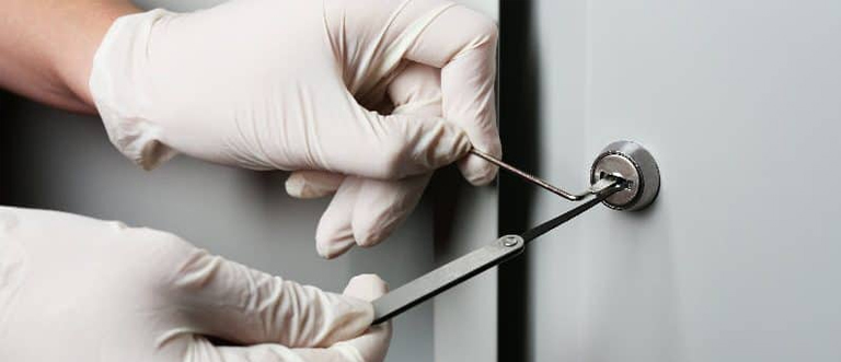 Commercial Emergency Locksmith Desert Palms